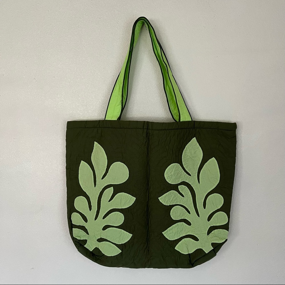 Extra large Hawaiian quilt tote bag travel
